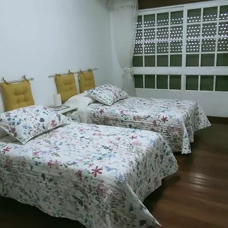 De 4 En El Centro De Monforte Apartment *